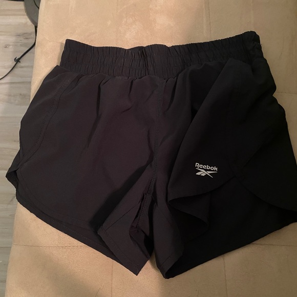 Women’s shorts size M - Picture 1 of 3